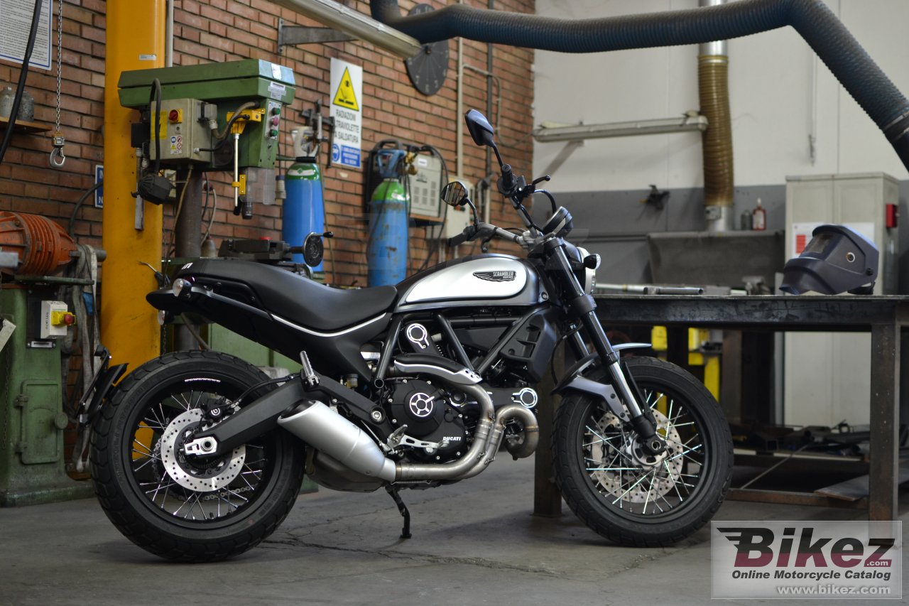Thumbnail for Ducati Scrambler Street Classic 2018