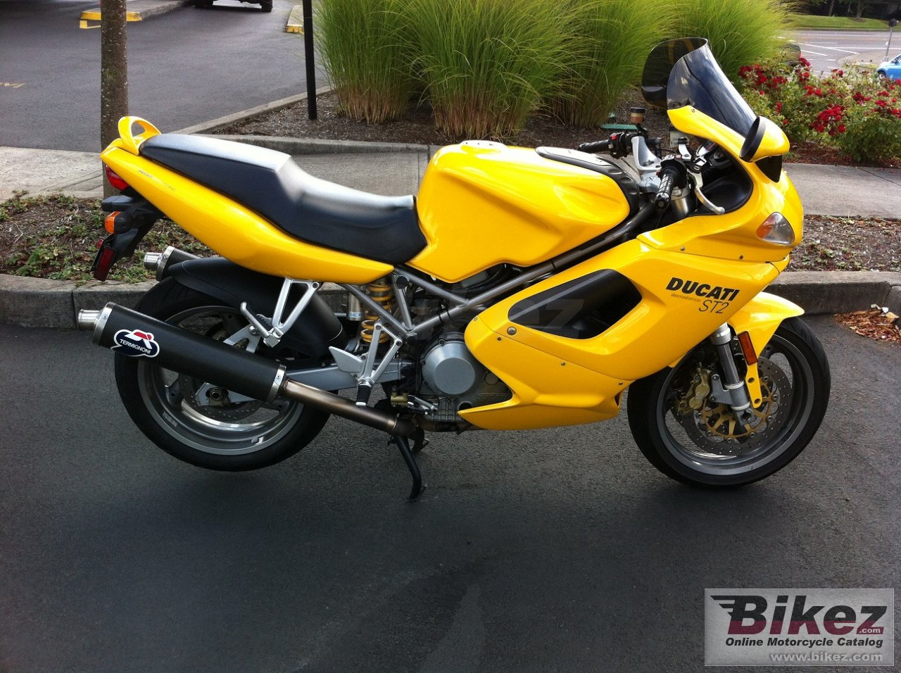 Ducati ST 2