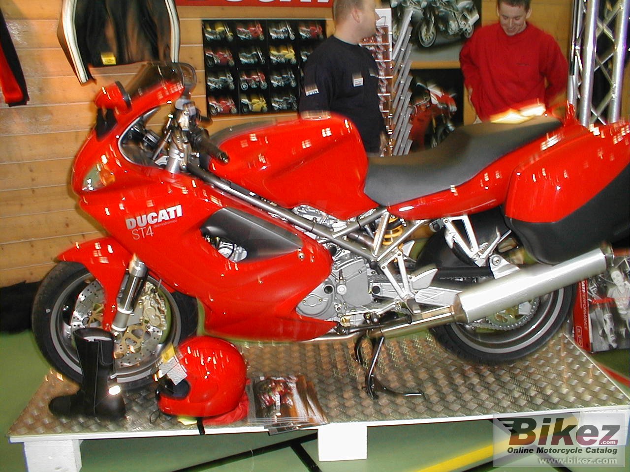 Ducati ST 4