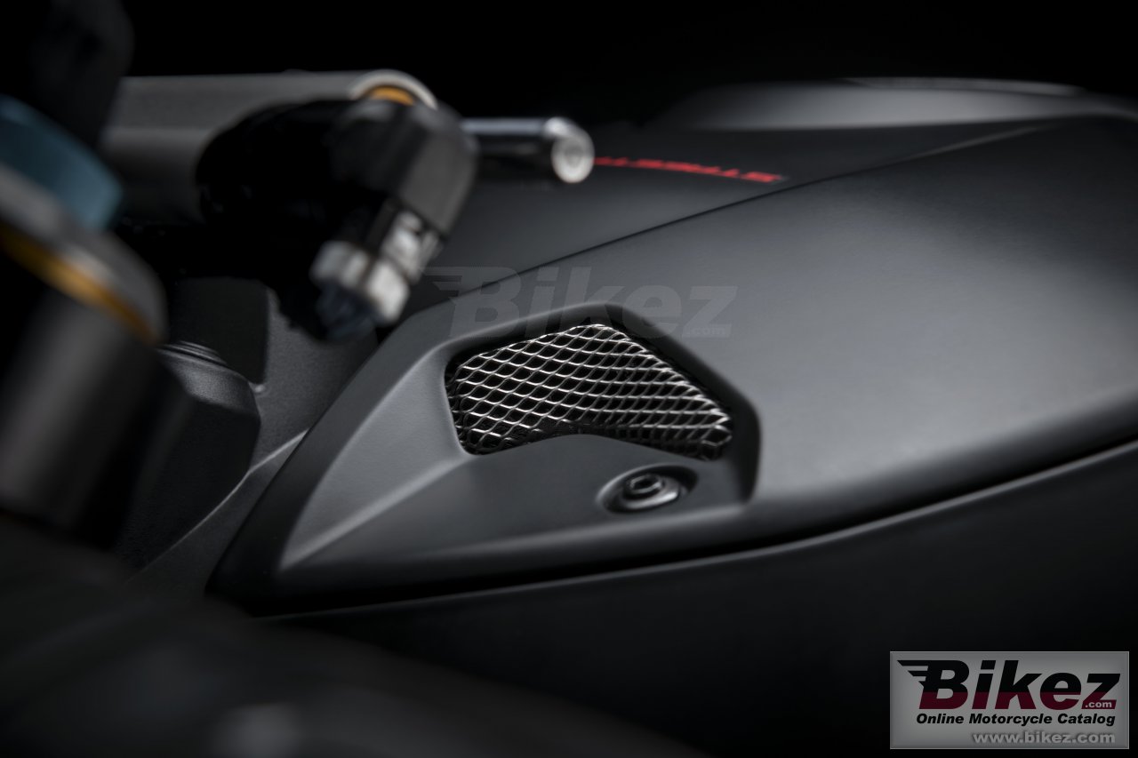 Thumbnail for Ducati Streetfighter V4 S 2021