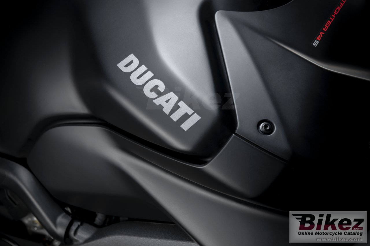 Thumbnail for Ducati Streetfighter V4 S 2021