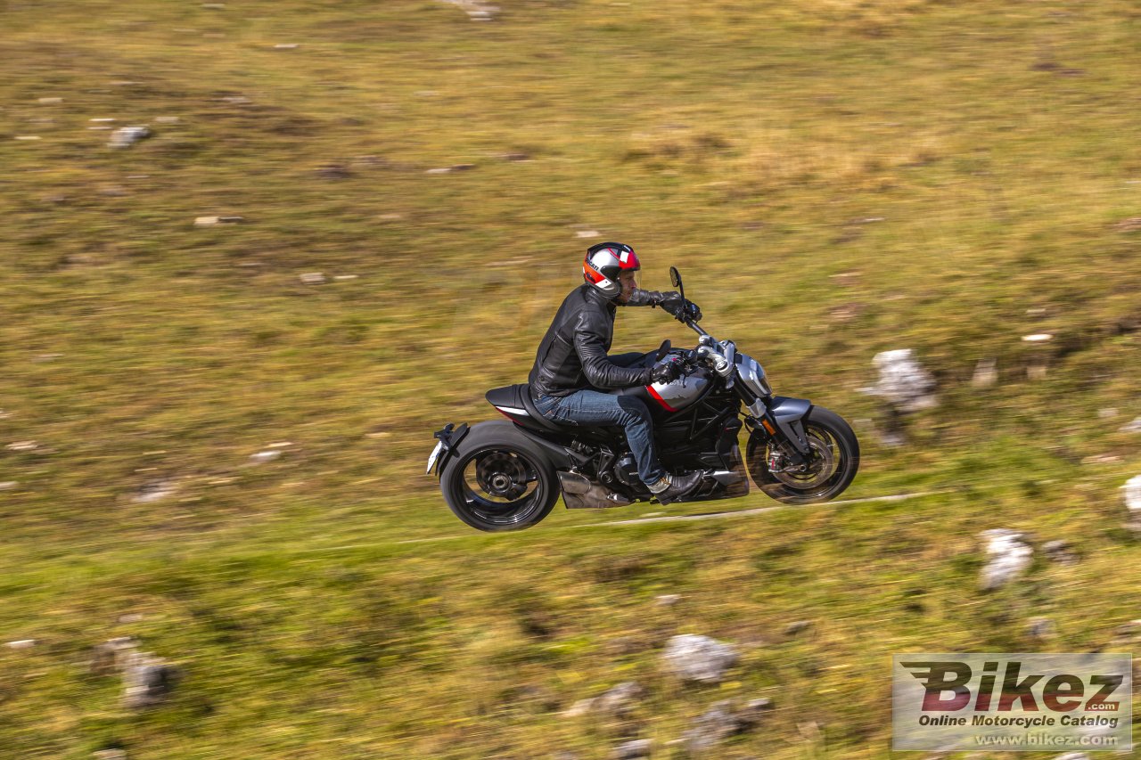 Thumbnail for Ducati XDiavel Black Star 2021