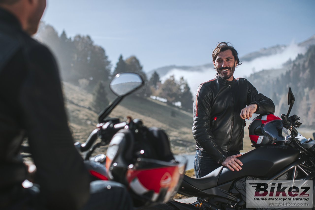 Thumbnail for Ducati XDiavel Dark 2021