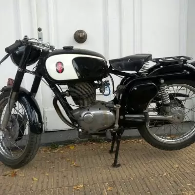 Gilera 150 Strada