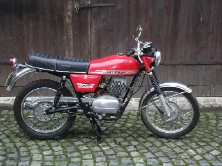 Gilera 150 Strada