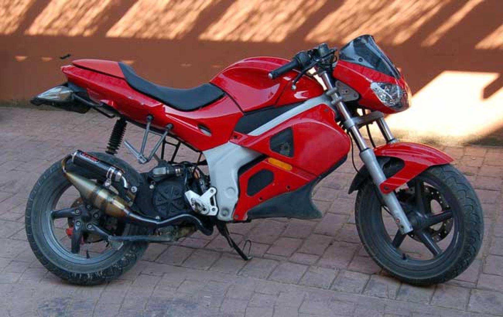 Thumbnail for Gilera DNA 50 2006