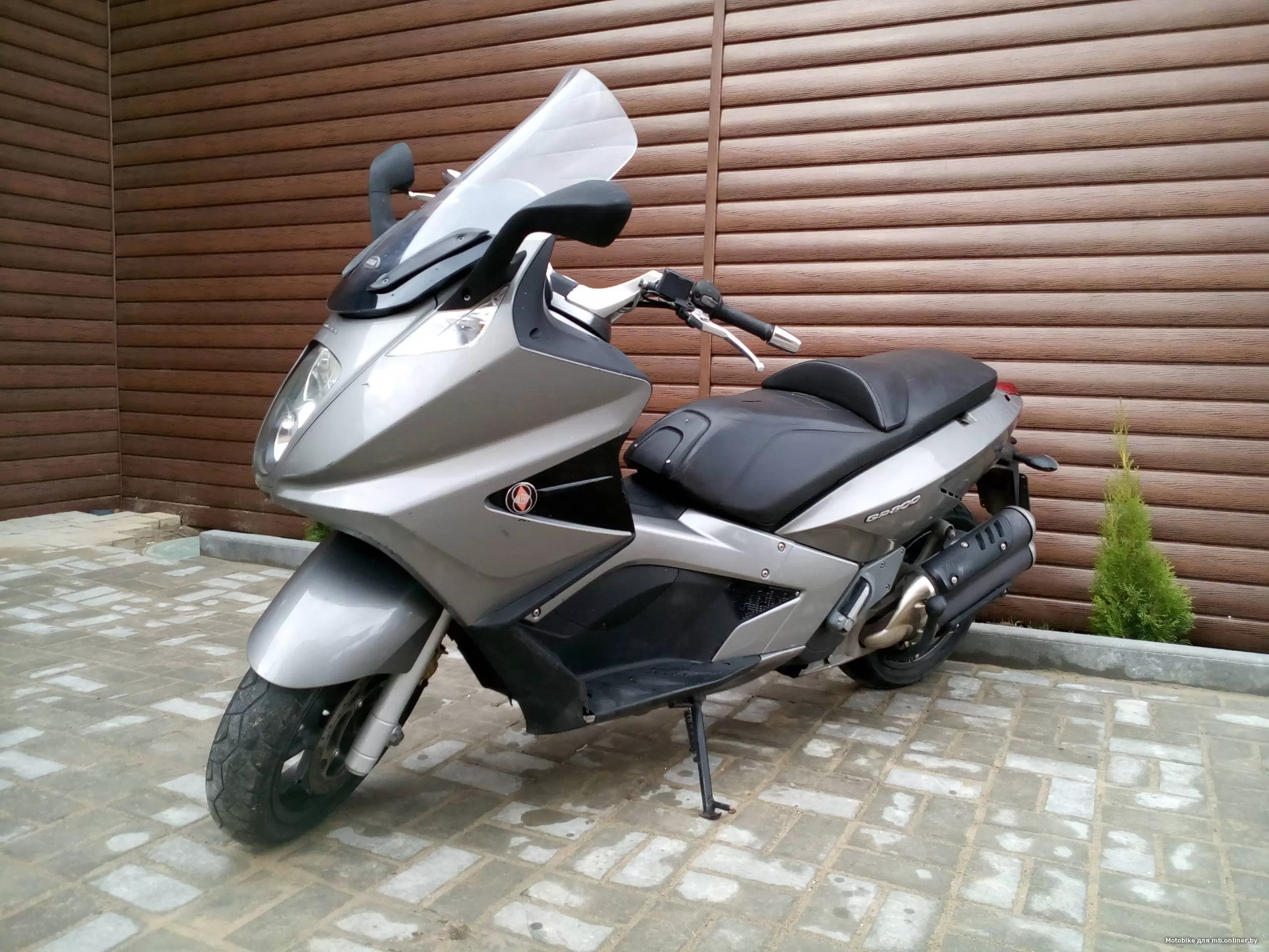 Thumbnail for Gilera GP 800 2012