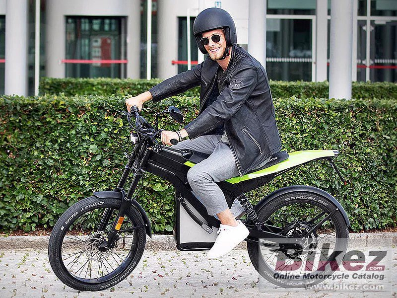 Thumbnail for Govecs Elmoto Loop 2022