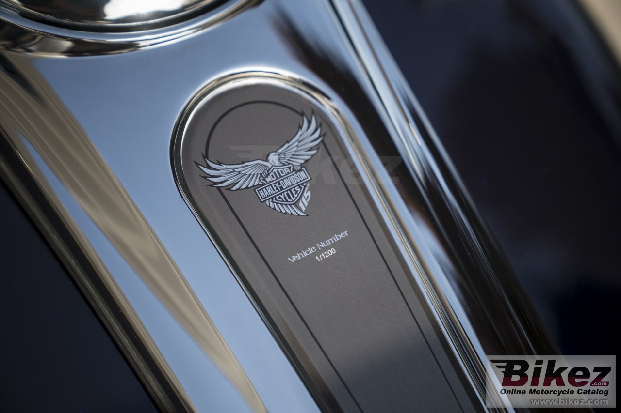 Thumbnail for Harley-Davidson 115th Anniversary CVO Limited 2018