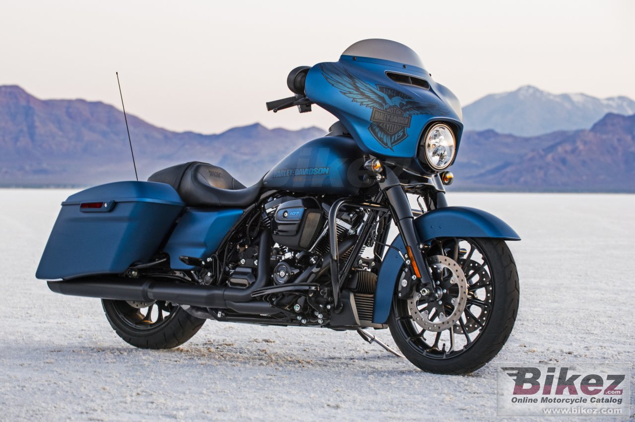 Thumbnail for Harley-Davidson 115th Anniversary Street Glide Special 2018