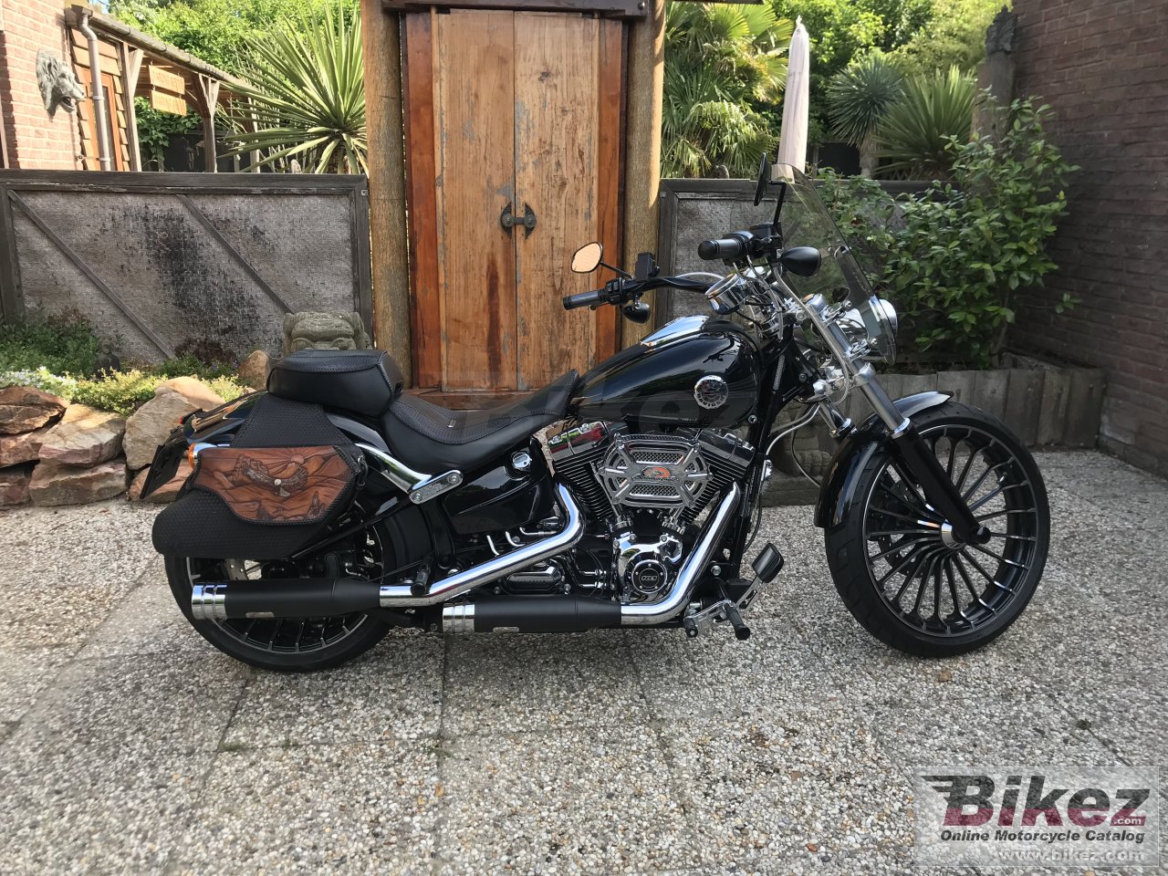 Thumbnail for Harley-Davidson CVO Breakout 2013
