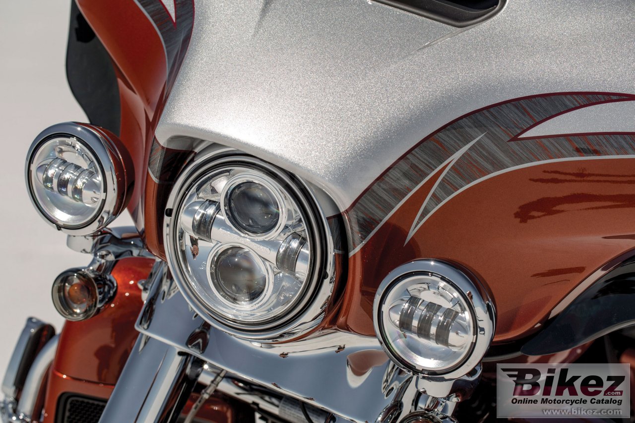 Thumbnail for Harley-Davidson CVO Limited 2014