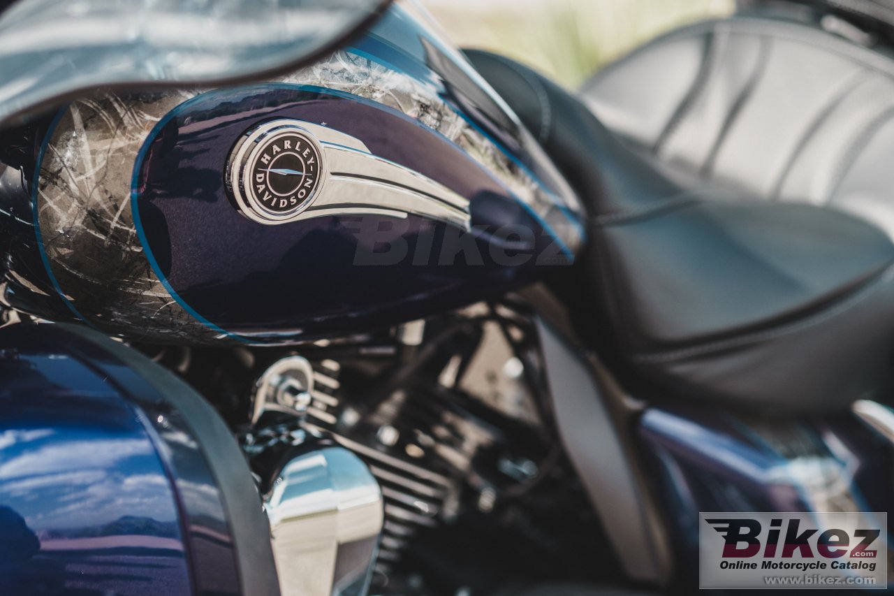 Thumbnail for Harley-Davidson CVO Limited 2016