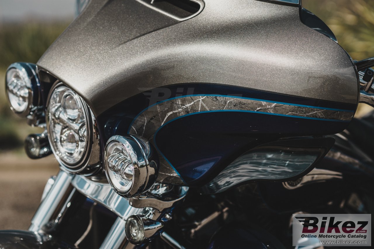 Thumbnail for Harley-Davidson CVO Limited 2016