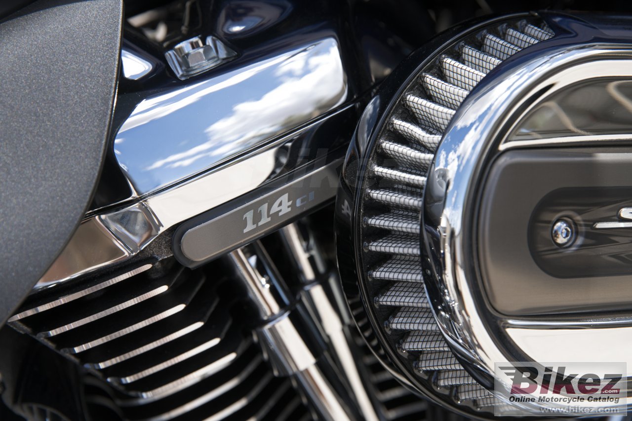 Thumbnail for Harley-Davidson CVO Limited 2017