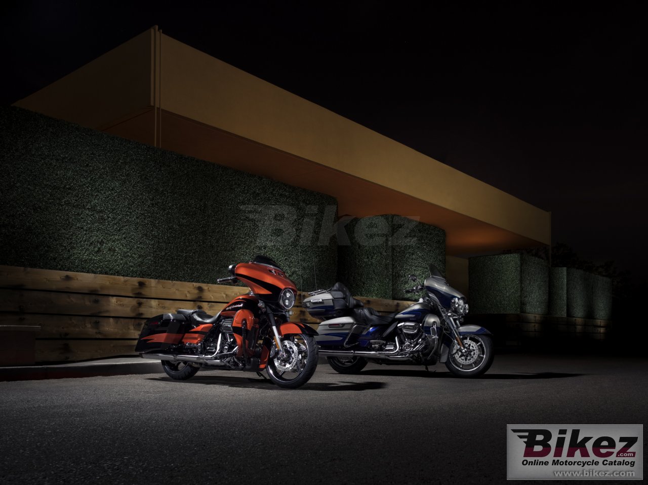 Thumbnail for Harley-Davidson CVO Limited 2017