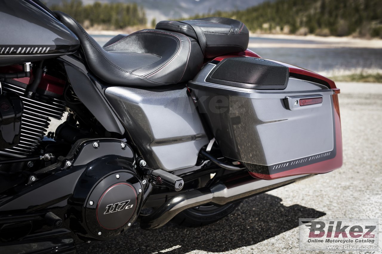 Thumbnail for Harley-Davidson CVO Road Glide 2019
