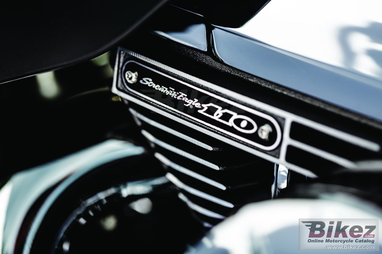 Thumbnail for Harley-Davidson CVO Road Glide Ultra 2015