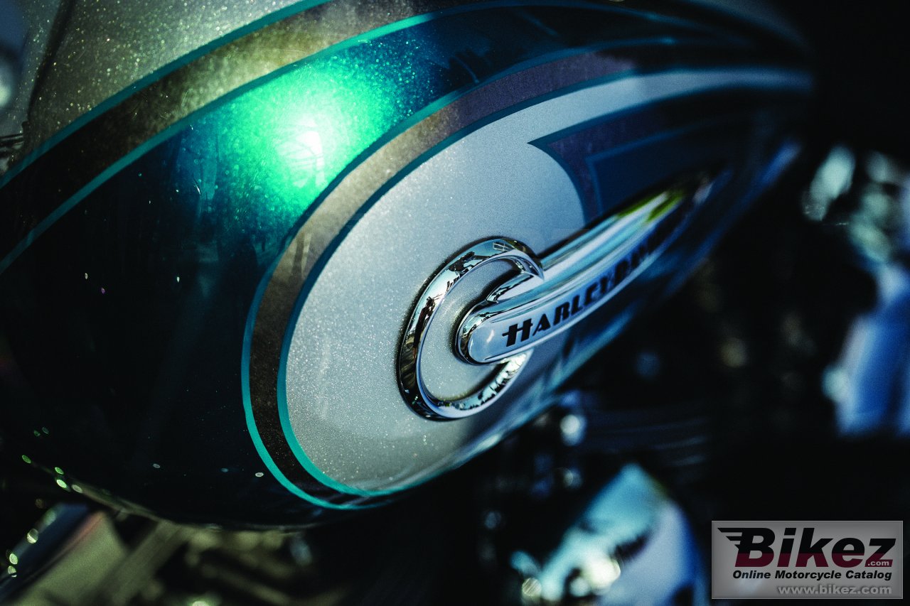 Thumbnail for Harley-Davidson CVO Softail Deluxe 2015