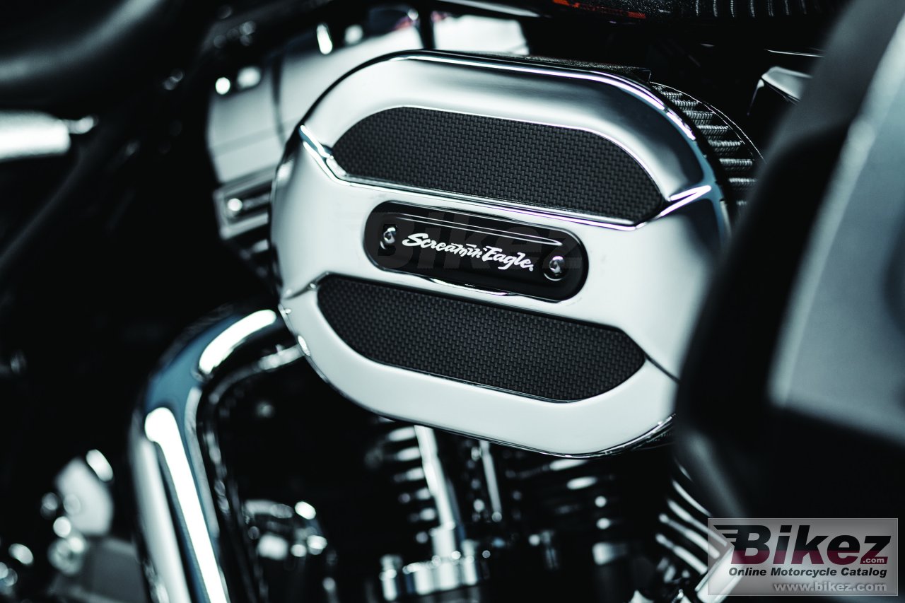 Thumbnail for Harley-Davidson CVO Street Glide 2015