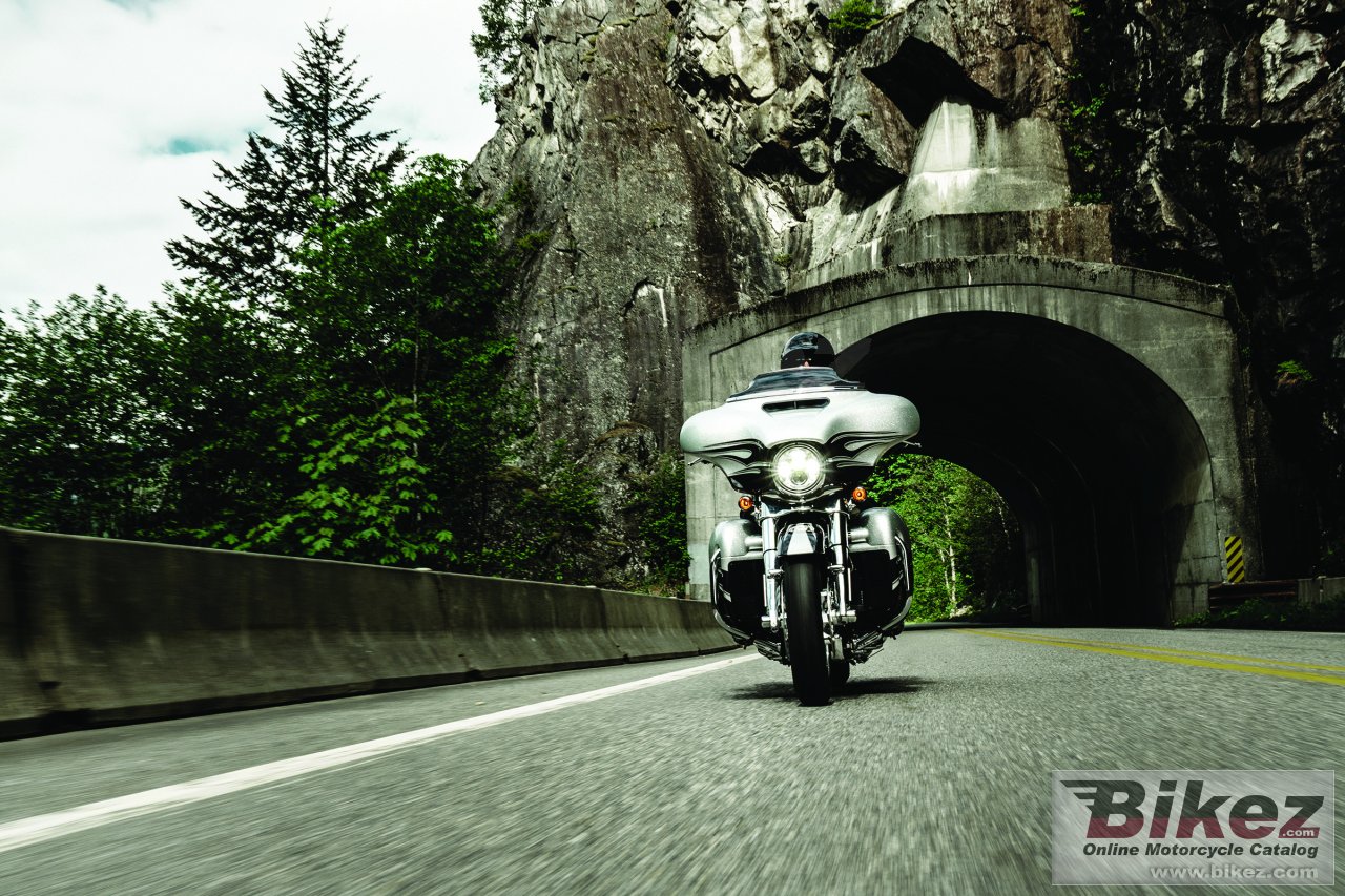 Thumbnail for Harley-Davidson CVO Street Glide 2015