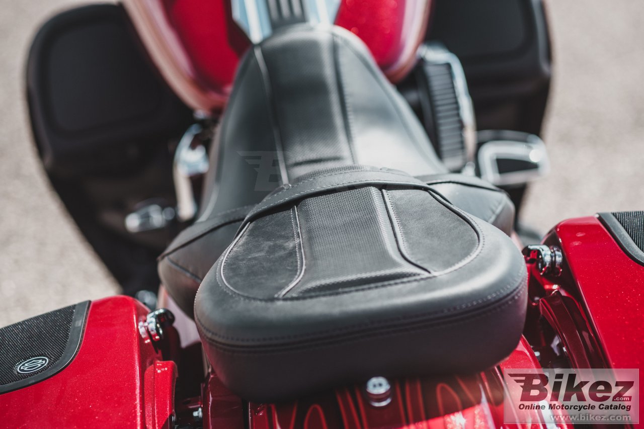Thumbnail for Harley-Davidson CVO Street Glide 2016