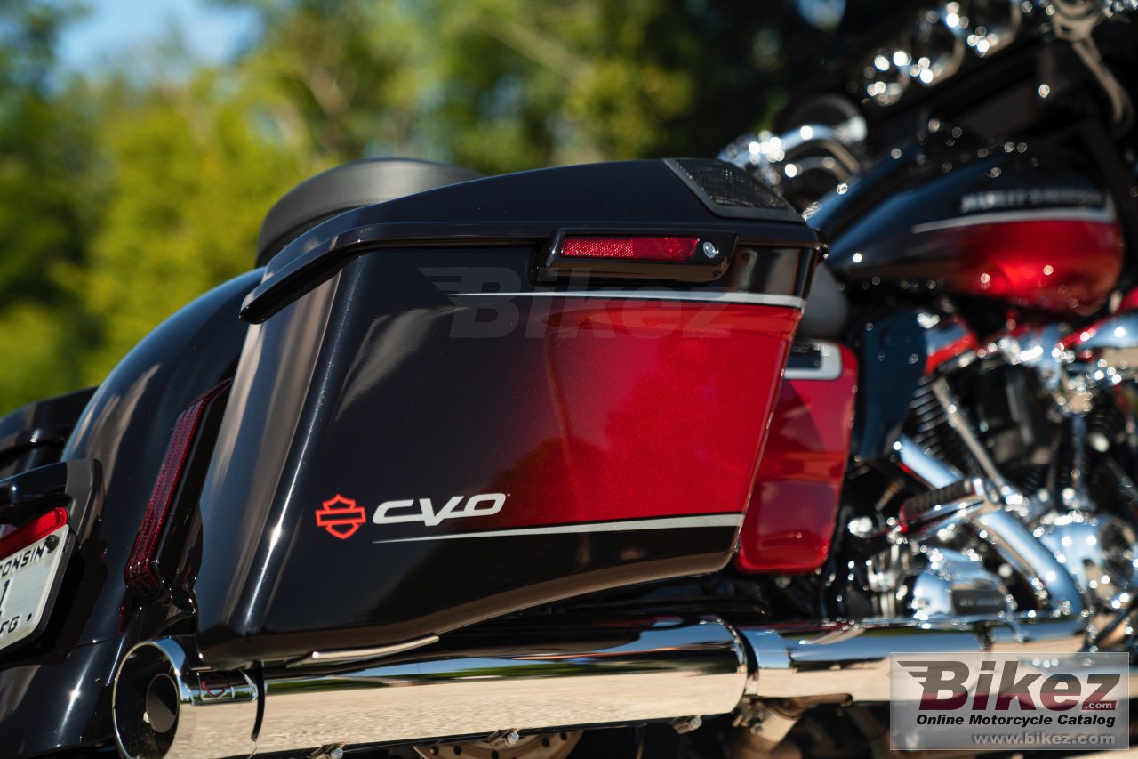 Thumbnail for Harley-Davidson CVO Street Glide 2021