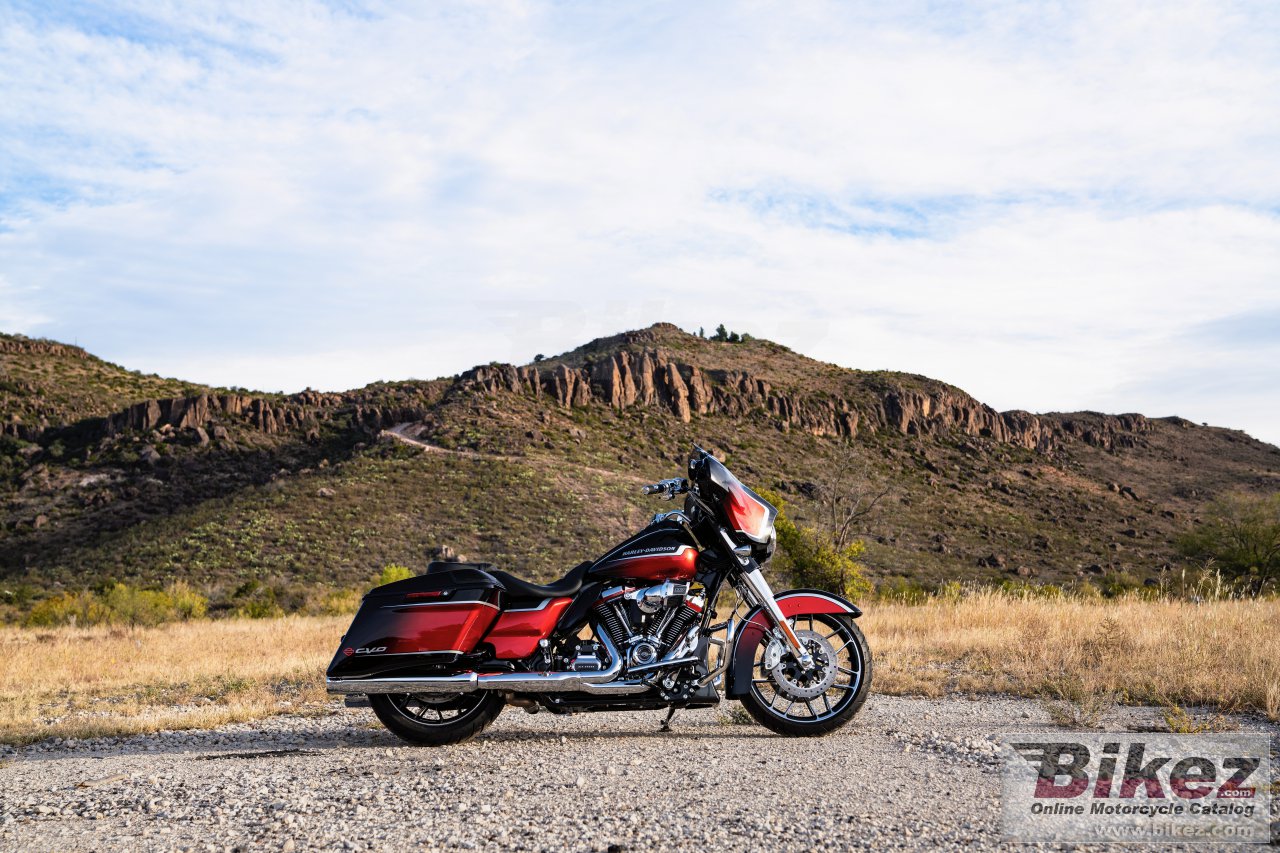 Thumbnail for Harley-Davidson CVO Street Glide 2021