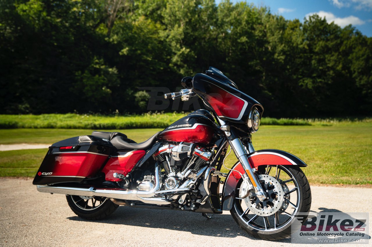 Thumbnail for Harley-Davidson CVO Street Glide 2021