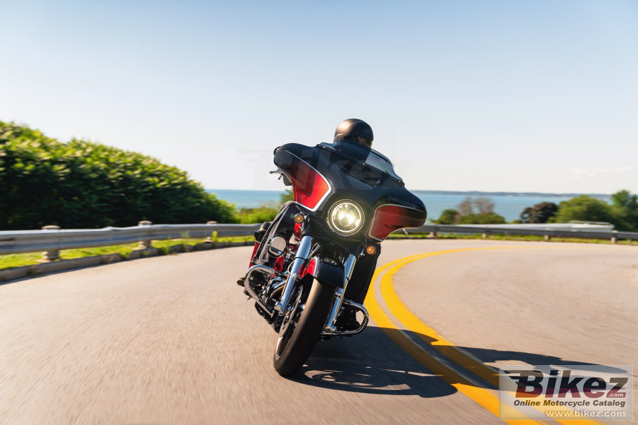 Thumbnail for Harley-Davidson CVO Street Glide 2021