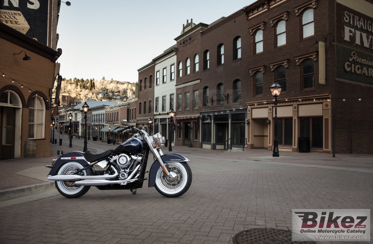 Thumbnail for Harley-Davidson Deluxe 2020