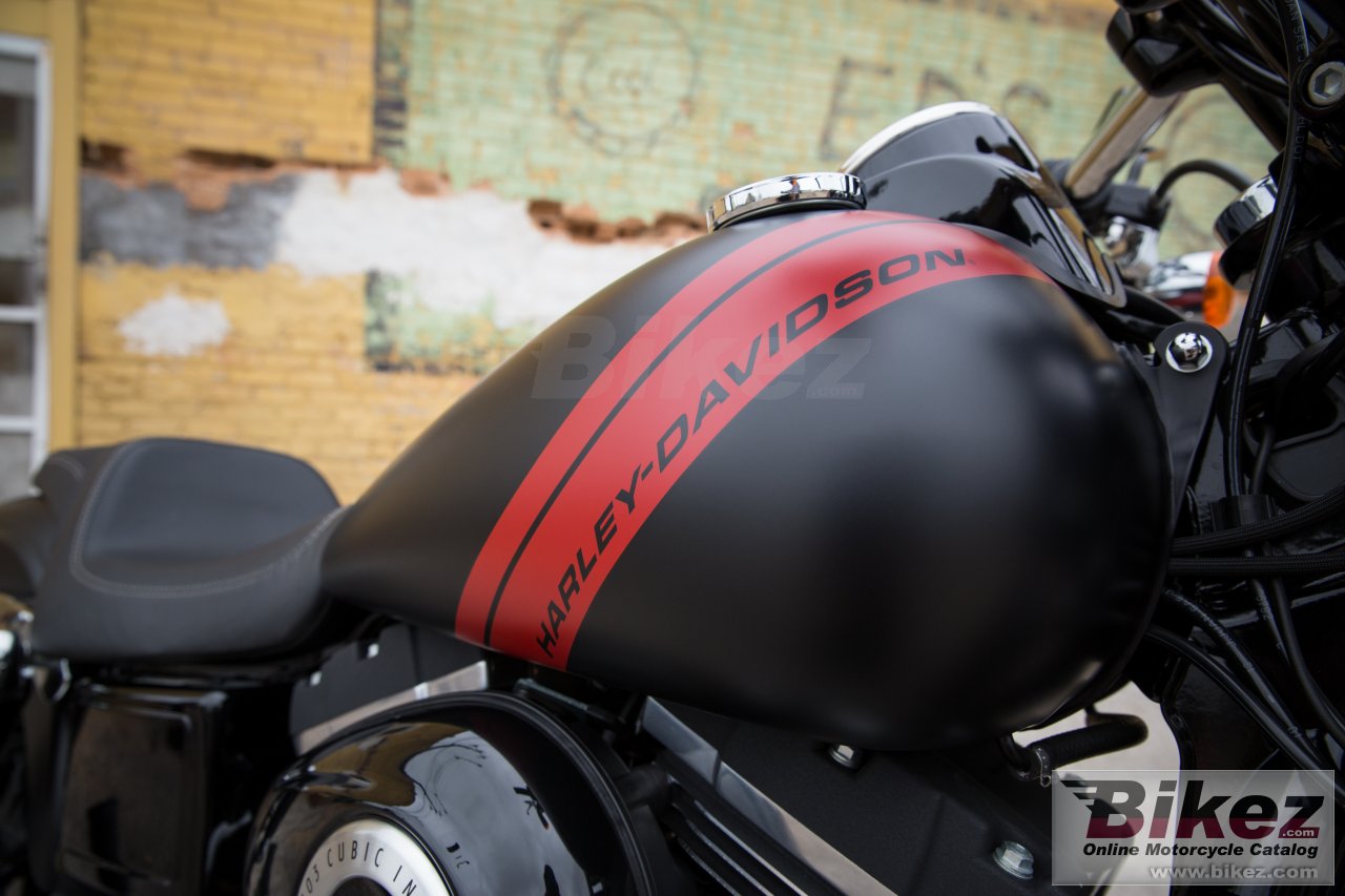 Thumbnail for Harley-Davidson Dyna Fat Bob 2017