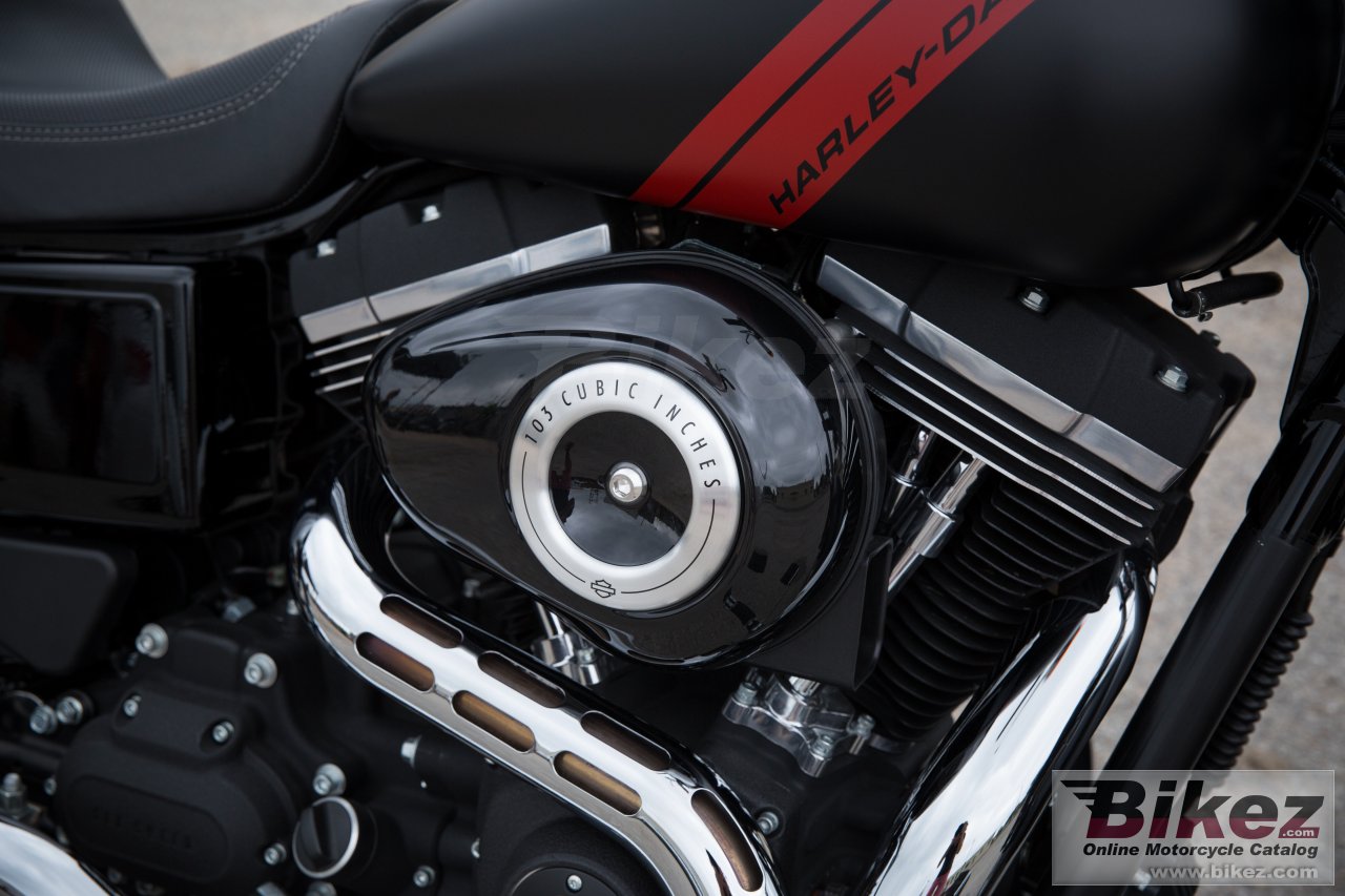 Thumbnail for Harley-Davidson Dyna Fat Bob 2017