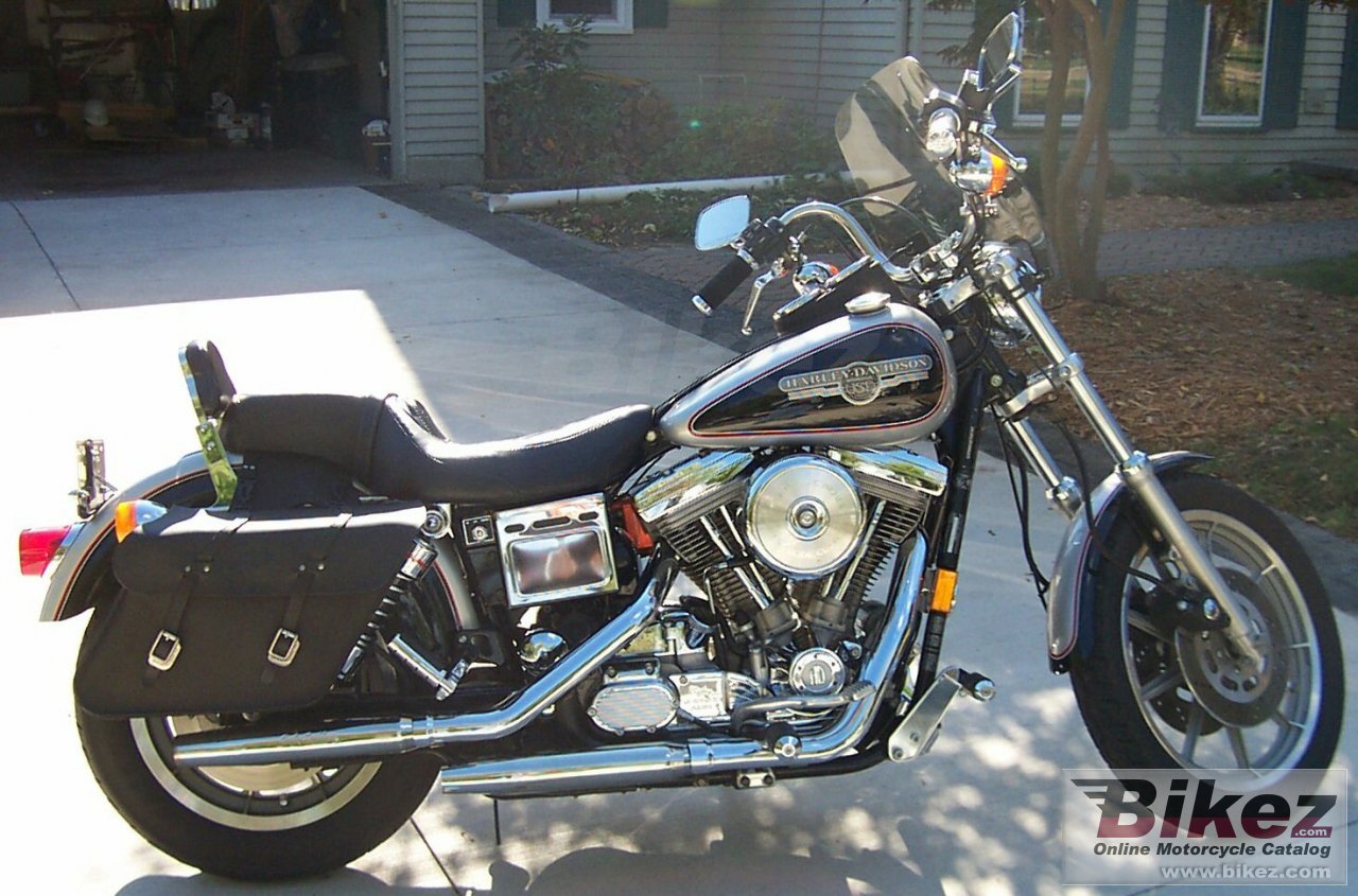 Harley-Davidson Dyna Glide Custom