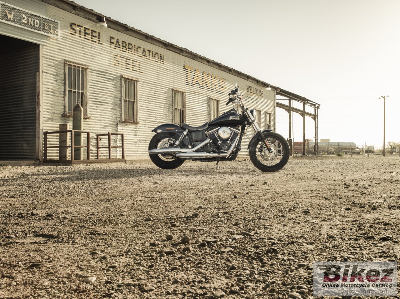 Thumbnail for Harley-Davidson Dyna Street Bob 2017