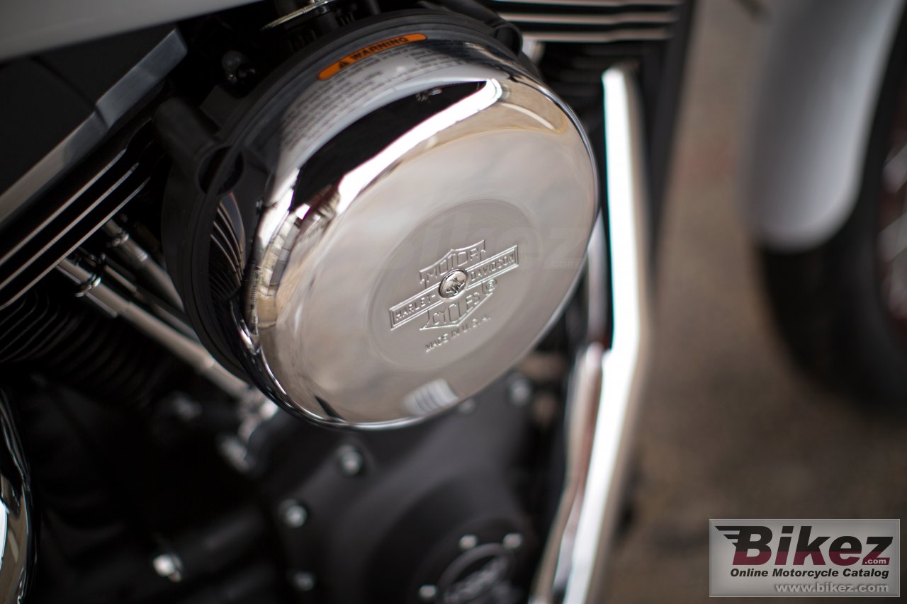 Thumbnail for Harley-Davidson Dyna Street Bob 2017