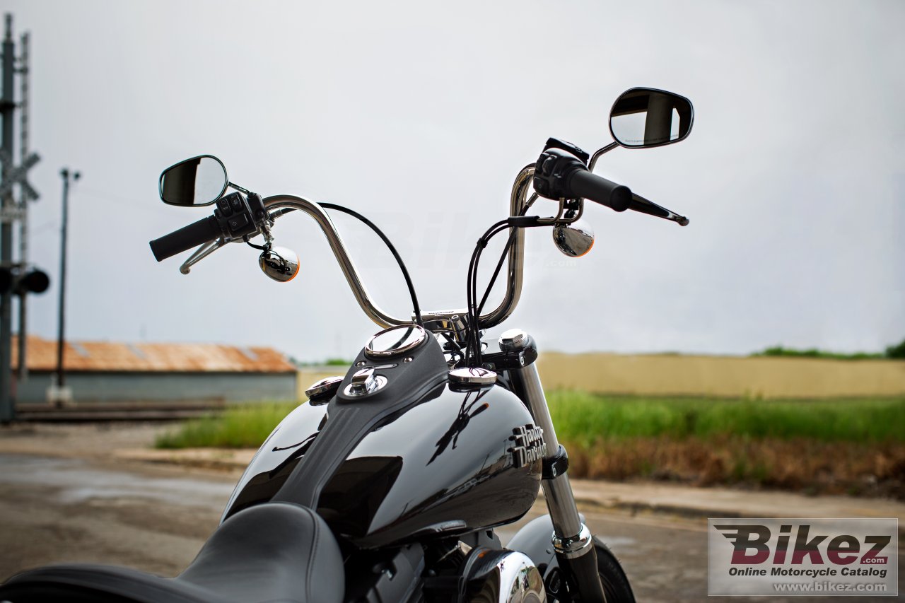 Thumbnail for Harley-Davidson Dyna Street Bob 2017
