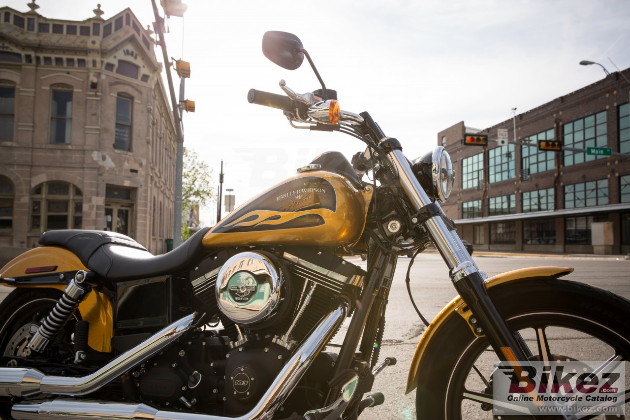 Thumbnail for Harley-Davidson Dyna Street Bob Special 2016