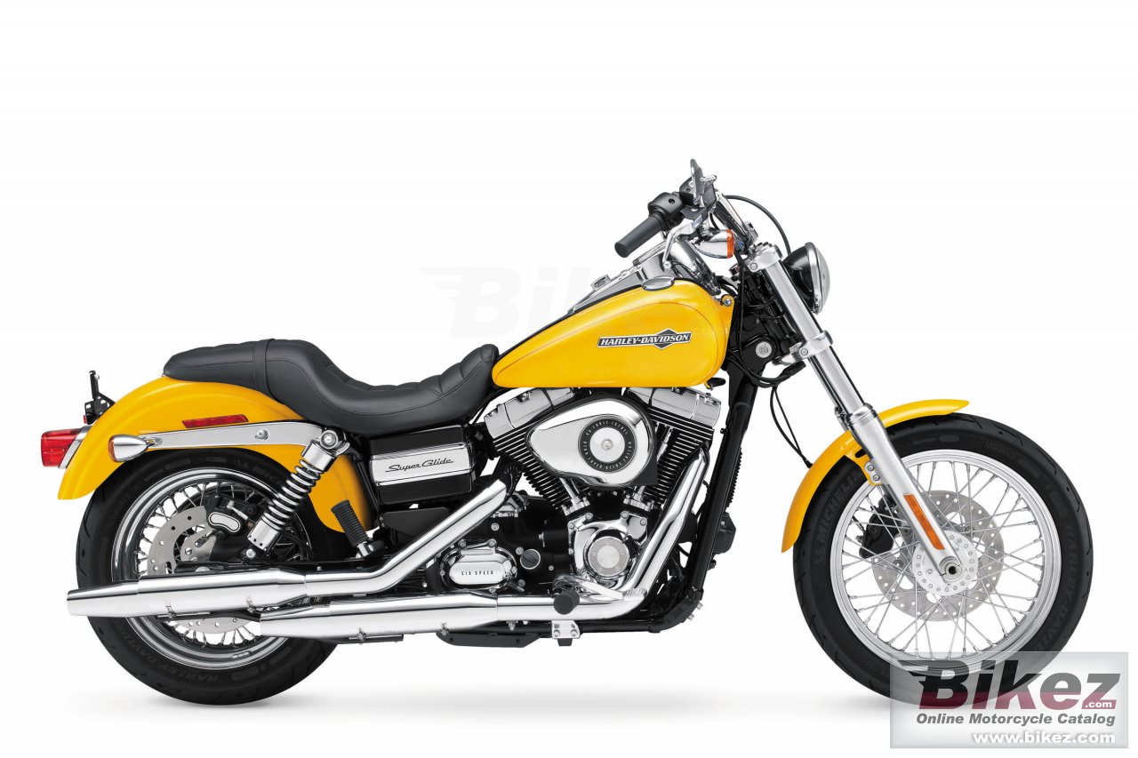 Harley-Davidson Dyna Super Glide Custom