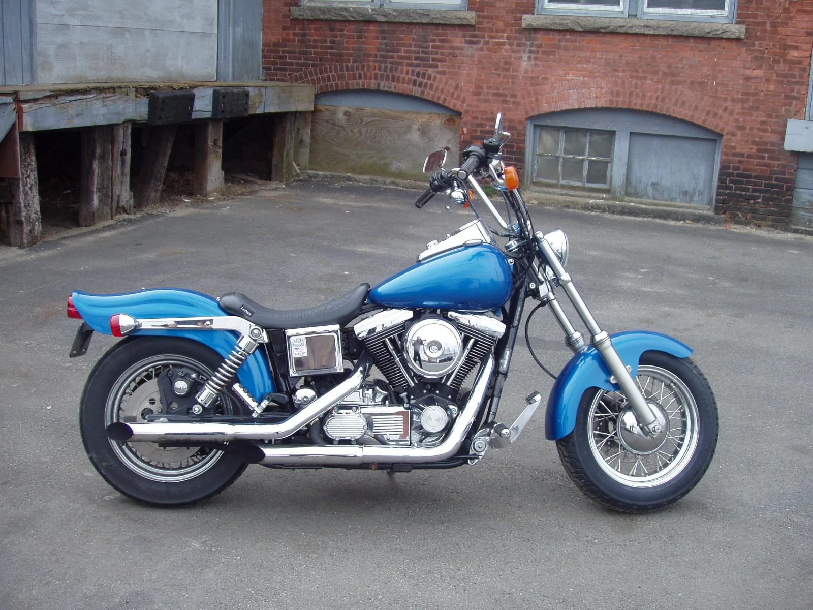 Thumbnail for Harley-Davidson Dyna Wide Glide 1998