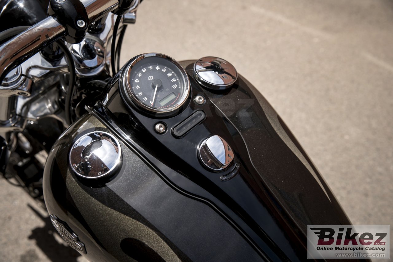Thumbnail for Harley-Davidson Dyna Wide Glide 2017