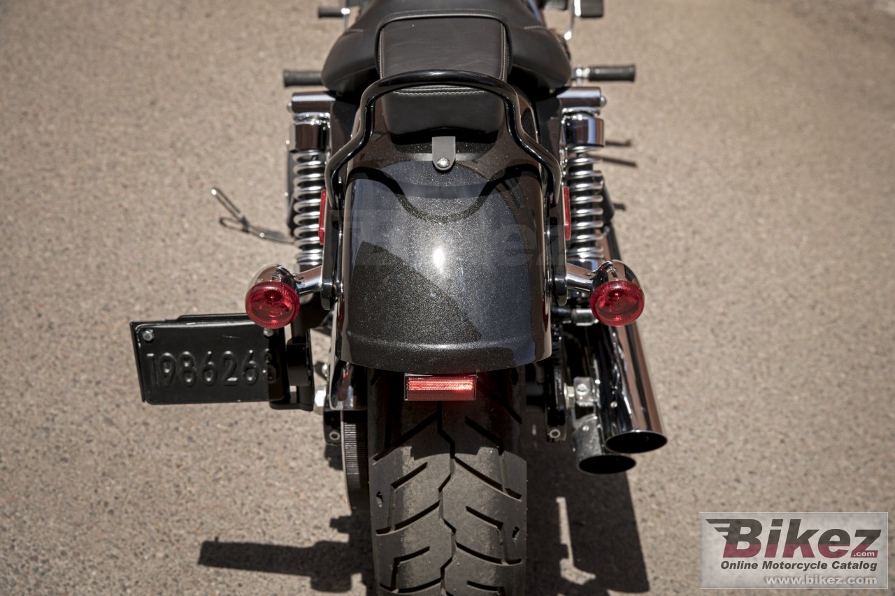 Thumbnail for Harley-Davidson Dyna Wide Glide 2017