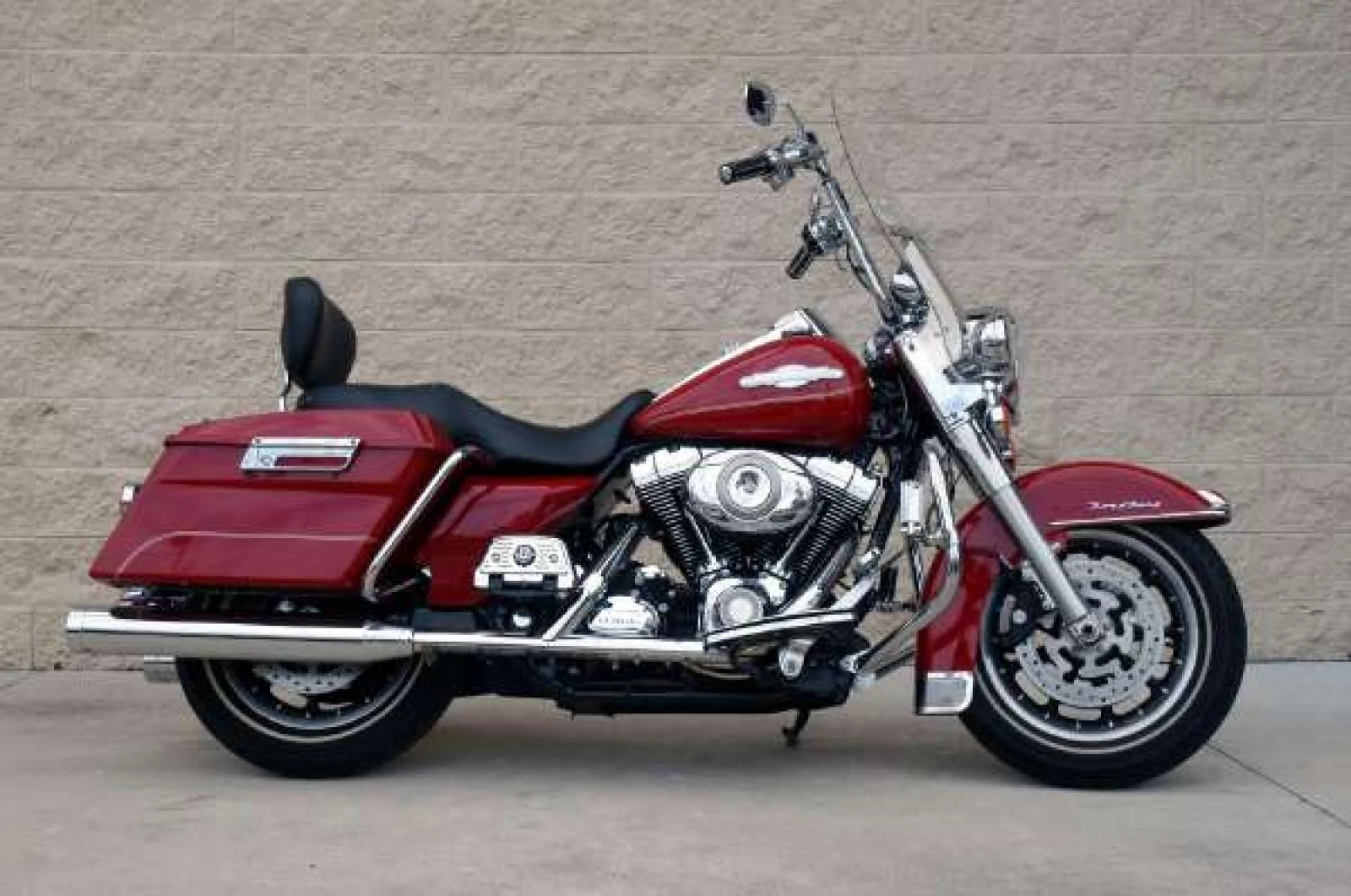 Harley-Davidson FLHR Road King Firefighter