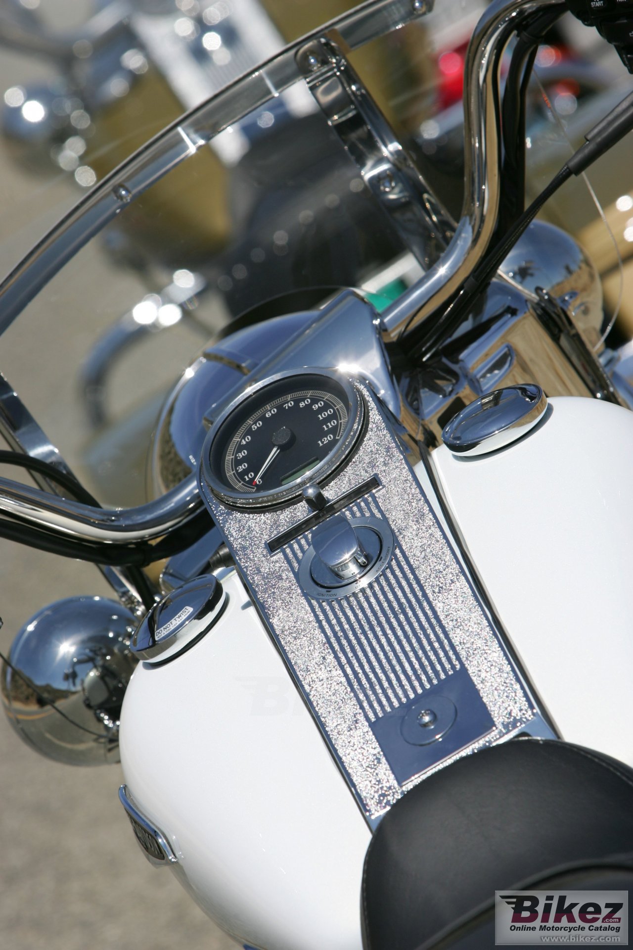 Thumbnail for Harley-Davidson FLHRC Road King Classic 2007