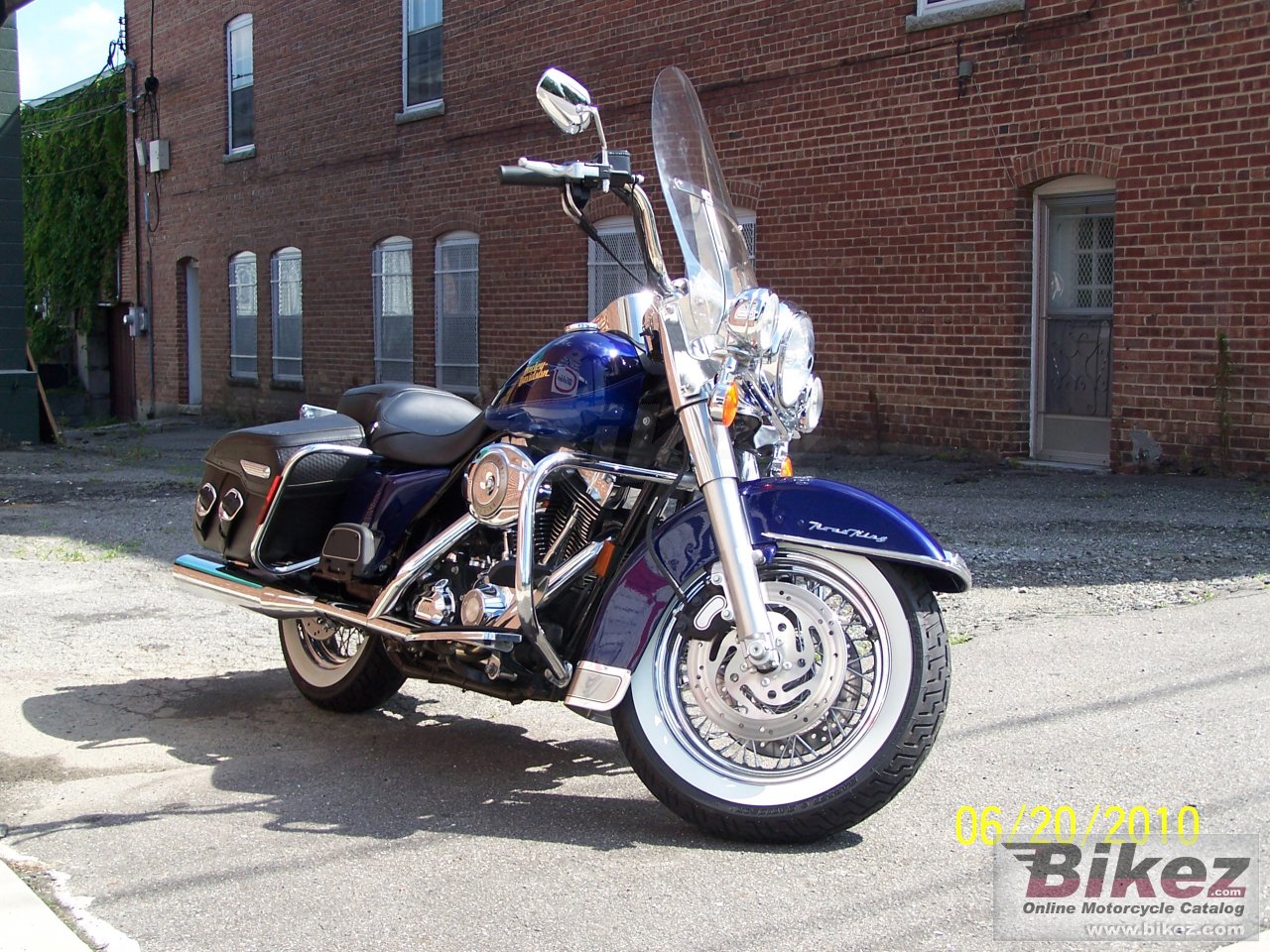 Thumbnail for Harley-Davidson FLHRC Road King Classic 2007