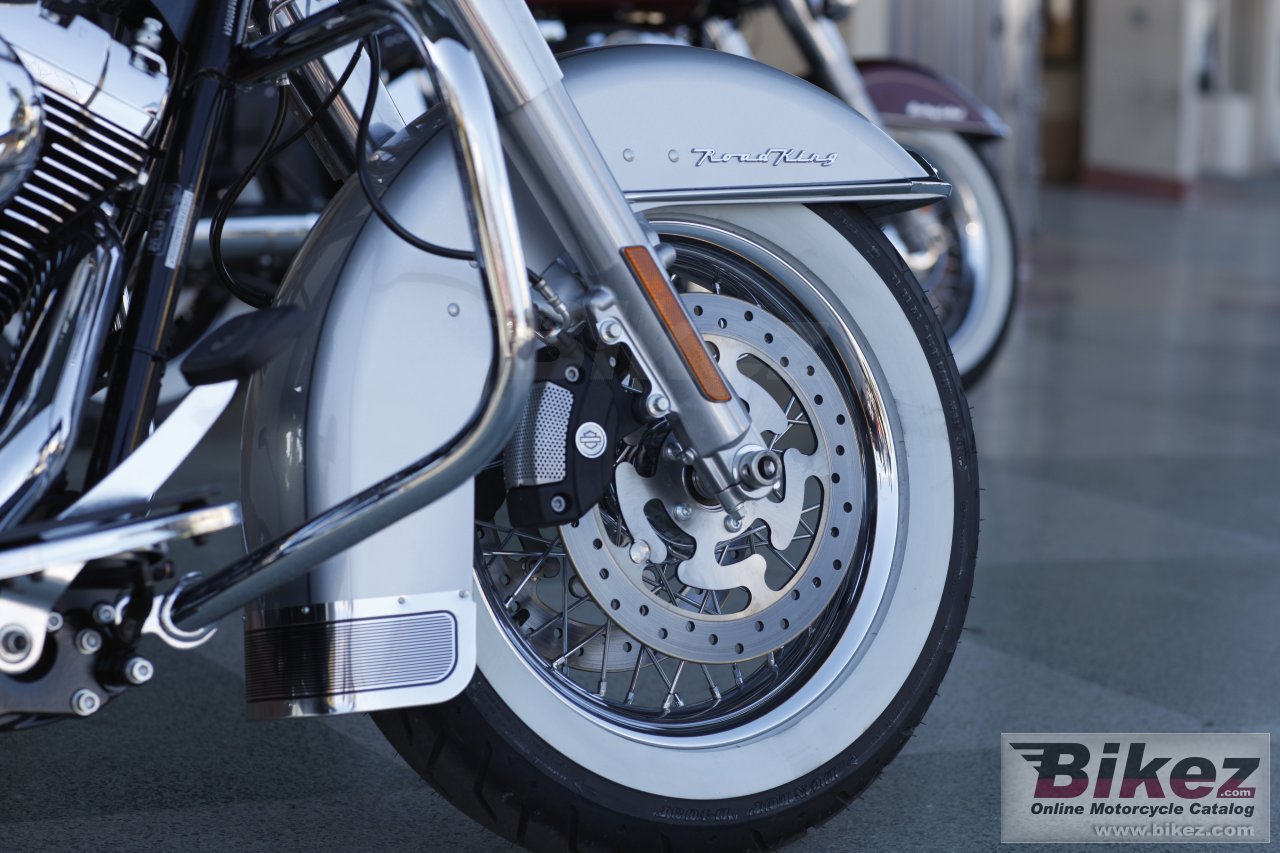 Thumbnail for Harley-Davidson FLHRC Road King Classic 2010