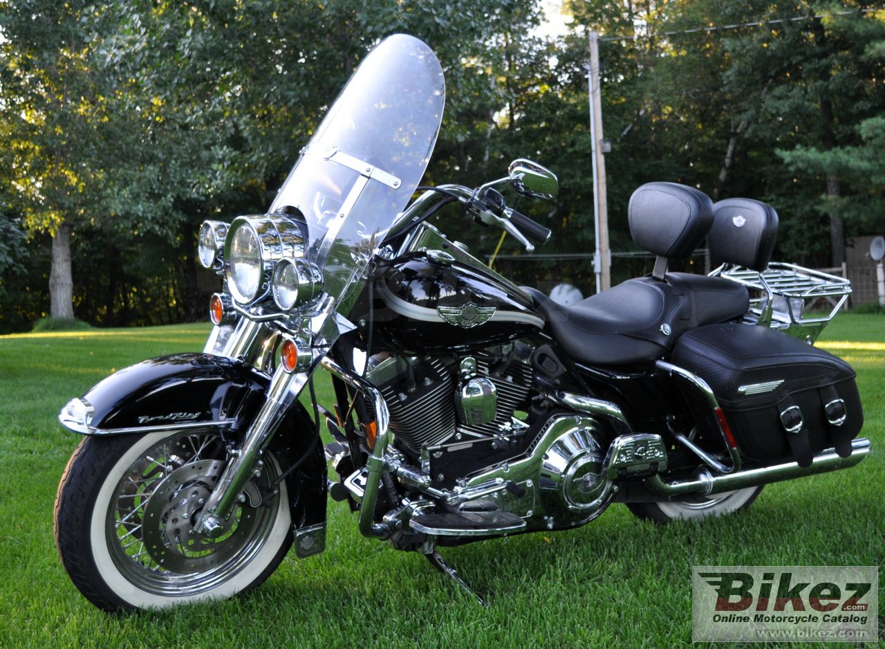 Thumbnail for Harley-Davidson FLHRCI Road King Classic 2003