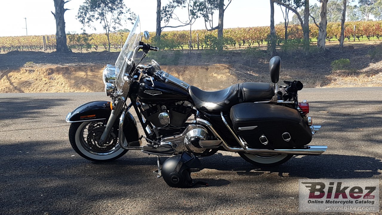 Thumbnail for Harley-Davidson FLHRCI Road King Classic 2005