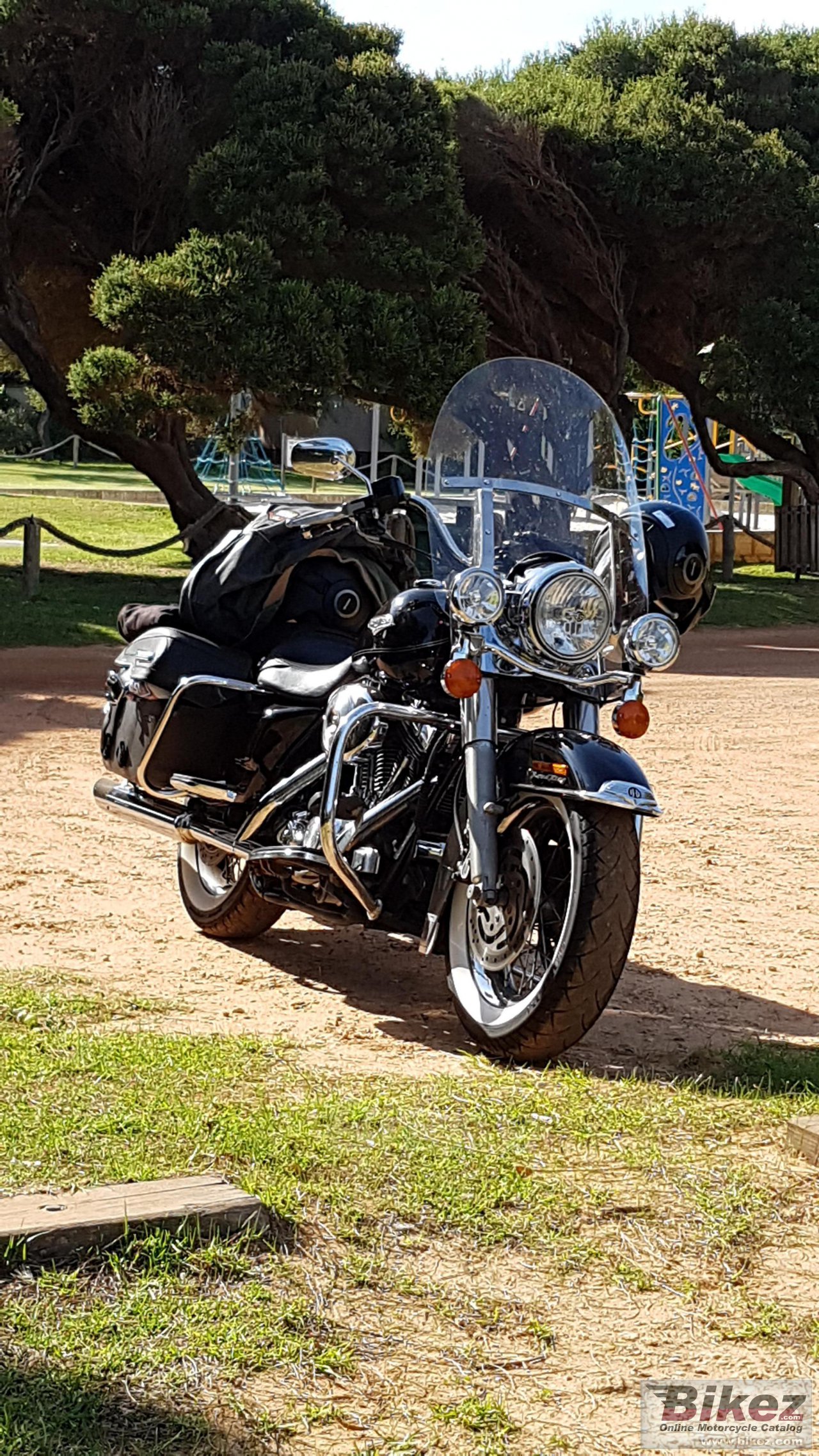 Thumbnail for Harley-Davidson FLHRCI Road King Classic 2005