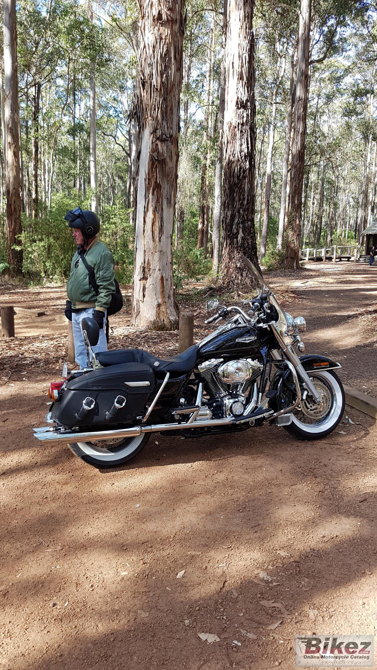 Thumbnail for Harley-Davidson FLHRCI Road King Classic 2005